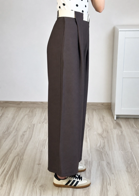 spodnie damskie casual eleganckie wiskoza wide leg z paskiem modny look na lato kobiecy styl spodnie damskie szerokie wygodne wiskoza eleganckie stylizacje damskie outfit codzienny i wyjściowy