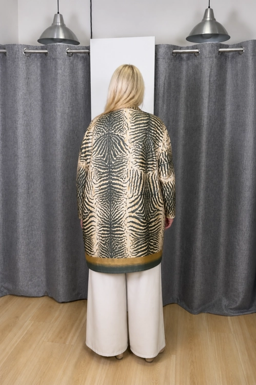 płaszcz damski casual elegancki modny wzór płaszcz damski oversize styl streetwear elegancki płaszcz damski lekki przejściowy outfit codzienny