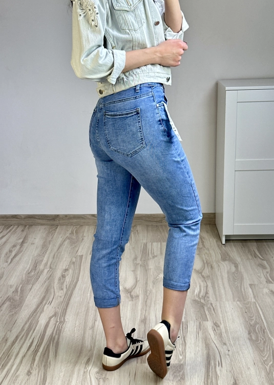 spodnie jeansowe damskie mom fit wygodne elastyczne denim wysoki stan modelujące biodra i talię styl casual streetwear kobiece jeansy