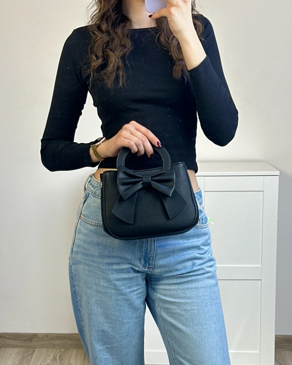 elegancka czarna torebka z kokardą na specjalne okazje mała czarna torebka z przegrodą i kieszonkami kokarda torebka damska czarna komunia wesele mała z kokardą mini bag czarny z kokardą pasek na ramię damska