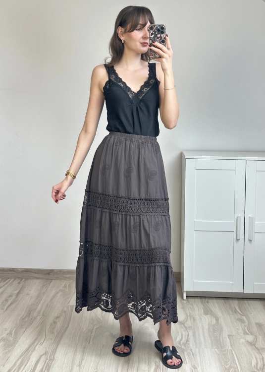 spódnica maxi bawełniana z koronką spódnica maxi z falbanami bawełniana spódnica maxi boho z koronkowymi wstawkami