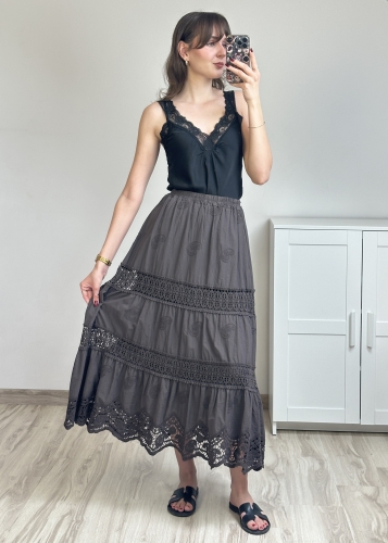 spódnica bawełniana maxi rozkloszowana spódnica maxi z gumką w talii bawełniana spódnica maxi styl boho koronkowa
