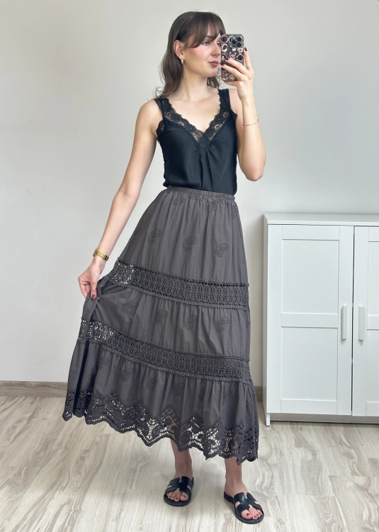 spódnica bawełniana maxi rozkloszowana spódnica maxi z gumką w talii bawełniana spódnica maxi styl boho koronkowa