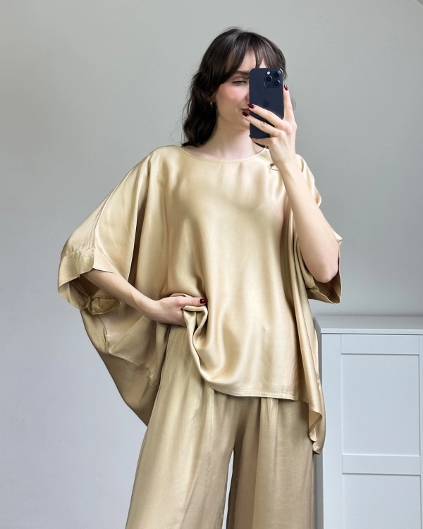 bluzka wiskozowa satynowa damska luksusowy materiał stylizacja bluzka oversize damska premium elegancka casual stylizacja satynowa bluzka damska lekka przewiewna stylizacja codzienna