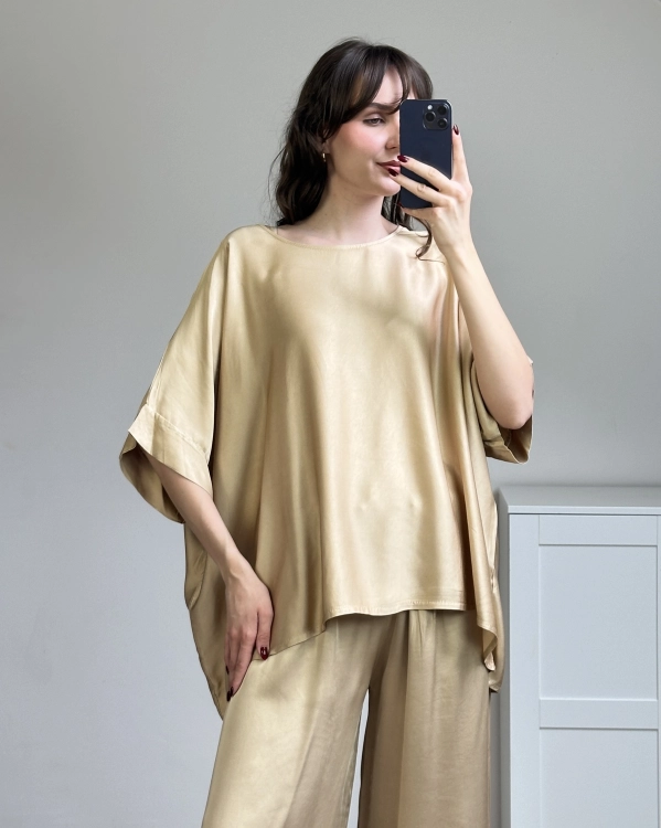 satynowa bluzka damska oversize elegancka stylizacja bluzka damska wiskoza satynowa premium oversize stylizacja bluzka oversize damska elegancka lekko połyskująca stylizacja