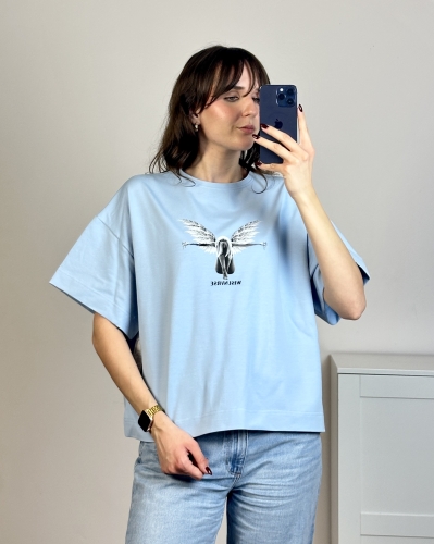 t-shirt damski błękitny z nadrukiem anioła, polska produkcja koszulka damska błękitna z krótkim rękawem i nadrukiem anioła