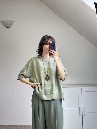 lniana bluzka oversize luźny krój stylizacja codzienna lekka bluzka lniana z krótkim rękawem