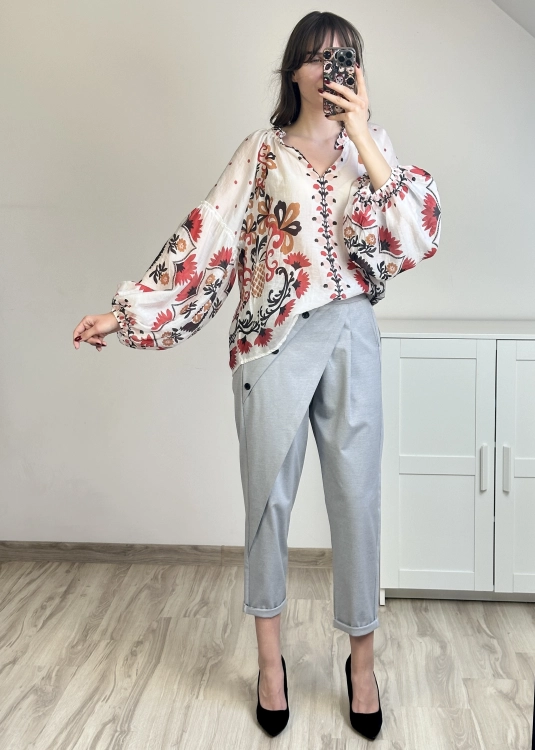 zwiewna bluzka z nadrukiem etnicznym lekka i przewiewna bluzka oversize z bufiastymi rękawami styl boho look