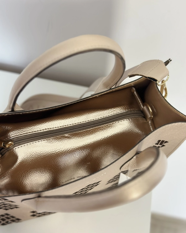 torebka z kosmetyczką w środku torebka shopper z odpinanym paskiem