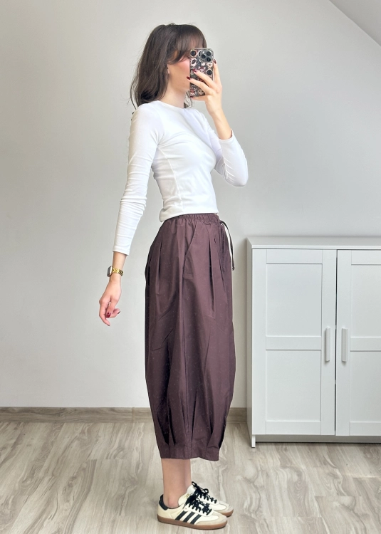 damskie culotte bawełniane szerokie nogawki długość za łydkę luźny krój codzienna stylizacja spodnie damskie culotte z wysokim stanem i szeroką nogawką wygodne i przewiewne
