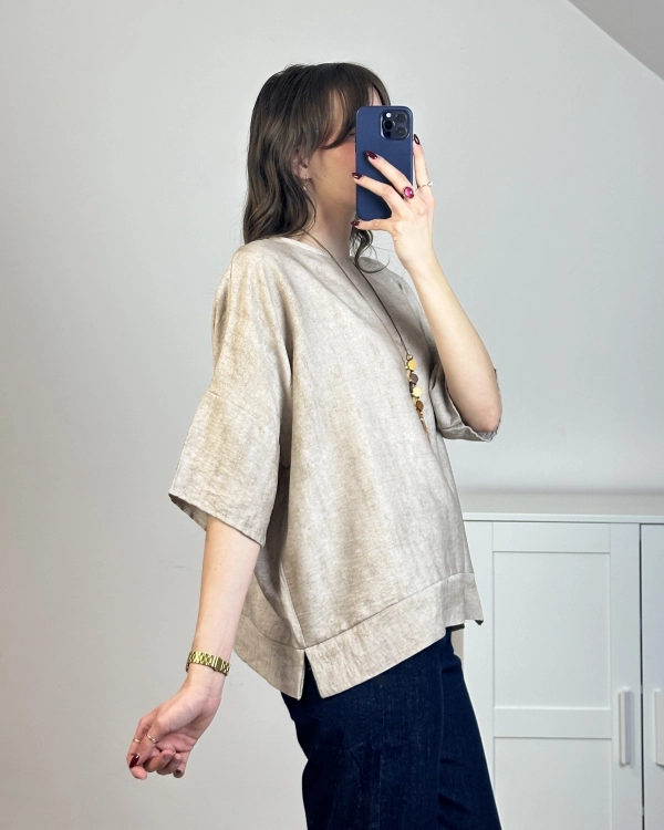 lekka wiskozowa bluzka damska o luźnym kroju z naszyjnikiem elegancka bluzka oversize z wiskozy na co dzień i na wyjście