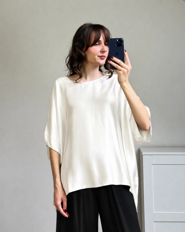 śmietankowa bluzka z wiskozy satynowa oversize premium bluzka