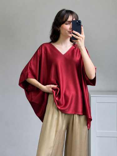 bluzka satynowa z wiskozy oversize dekolt V elegancka bluzka na duży rozmiar kolor wina