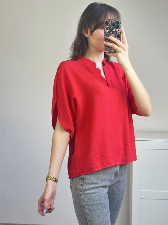 Luźna bluzka damska na lato z lekkiego materiału Elegancko casualowa bluzka damska z wiskozy