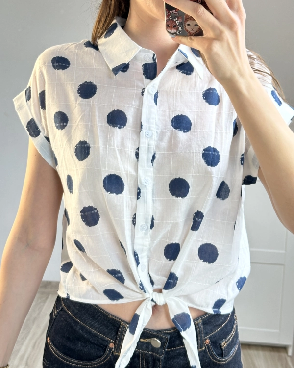 Stylowa koszula w groszki na lato Koszula damska casual w grochy