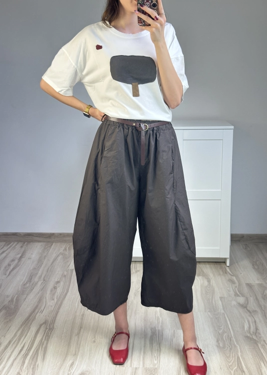 Modne spodnie culotte z kieszeniami i paskiem Eleganckie spodnie damskie culotte z szerokimi nogawkami
