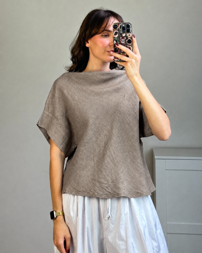 Lniana bluzka fango z szerokim rękawem – elegancka stylizacja damska Oversize lniana bluzka fango na lato – lekka i przewiewna