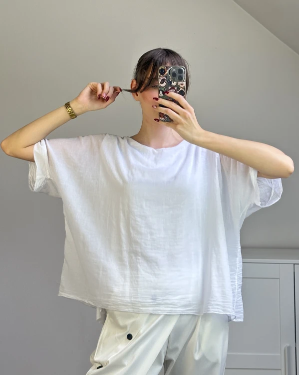 Letnia bluzka oversize z krótkim rękawem