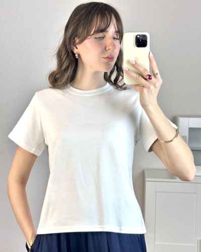 t shirt damski biały basic dopasowana koszulka damska klasyczna styl minimalistyczny