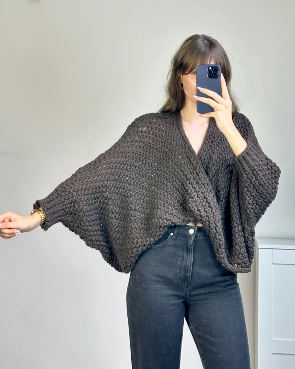Sweter poncho damski z wełną i alpaką