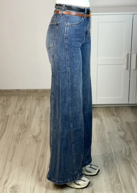 Elastyczne jeansy wide leg z wysokim stanem