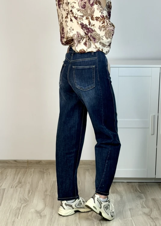 Wygodne granatowe jeansy balloon fit z elastycznego denimu