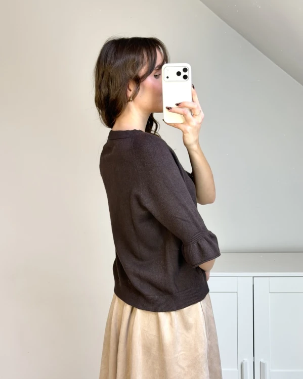 Brązowy sweter z miękkiej dzianiny z wiskozą