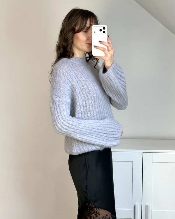 sweter wełniany z dodatkiem moheru
