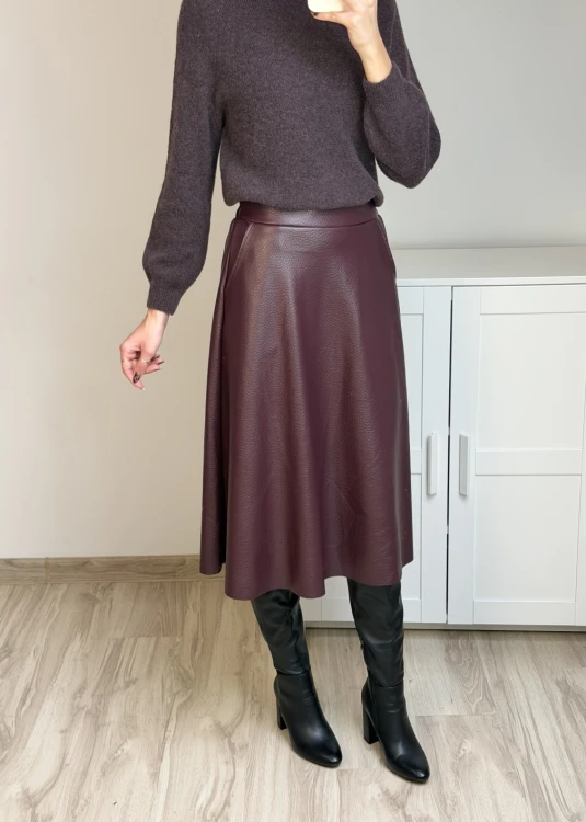 Elegancka spódnica z ekoskóry midi