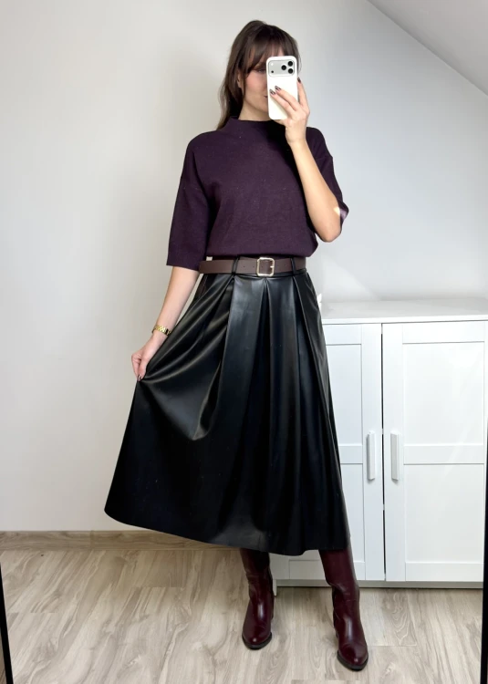 Elegancka czarna spódnica midi z ekoskóry