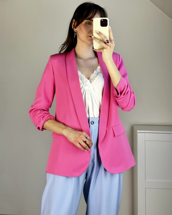 marynarka oversize elegancka nowoczesna stylizacja