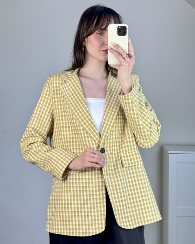 damska marynarka casual elegancka klasyczny fason marynarka damska stylowa do jeansów i spodni