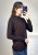 Sweter basic z gładkiej dzianiny i prążkowanymi mankietami