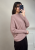 Sweter w kolorze antycznego różu z asymetrycznym dołem