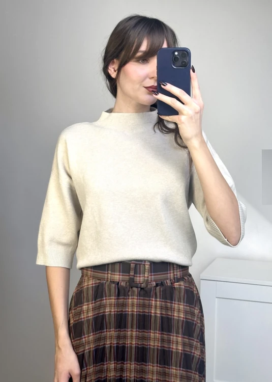 Sweter ze stójką i rękawem 3/4 – beżowy
