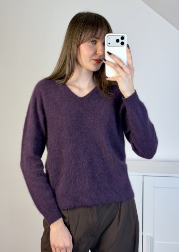 Sweter z wełną merino, kaszmirem i jedwabiem z dekoltem V – śliwkowy