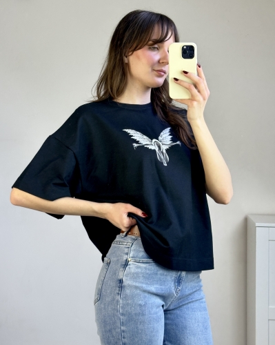 T-shirt casual wygodny i uniwersalny fason