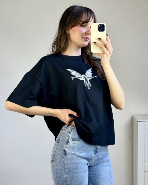 T-shirt casual wygodny i uniwersalny fason