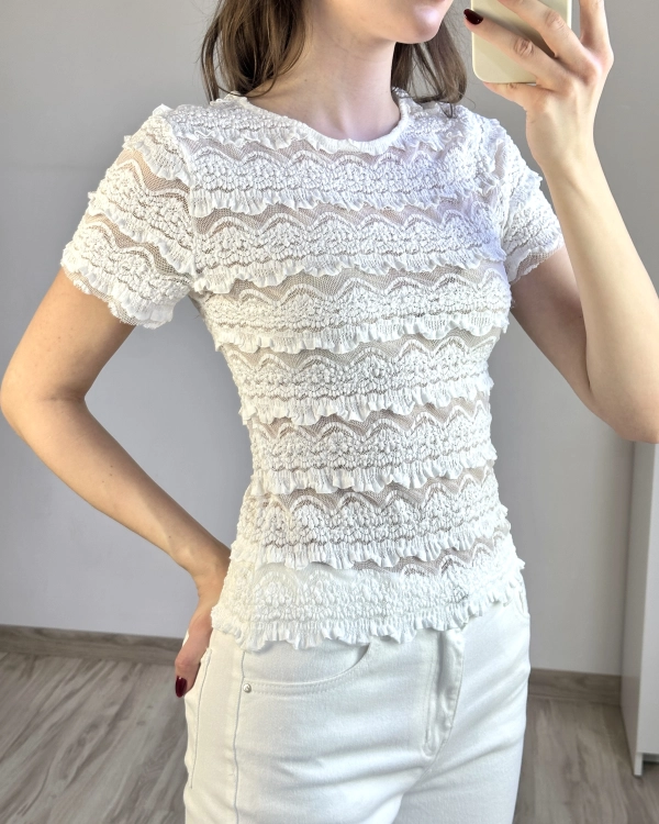 Top z krótkim rękawem koronka detal Top koronkowy stylizacja casual elegancka Top dopasowany kobiecy fason