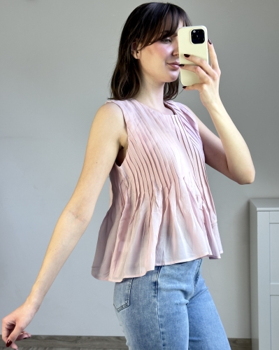 Bluzka luźna nie opinająca sylwetki Bluzka na większy brzuch i biodra komfortowa Bluzka bez rękawów casual elegancki styl